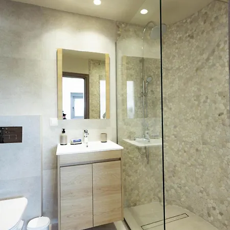 Apartman Luxury Seaview Close To - Kyanos *